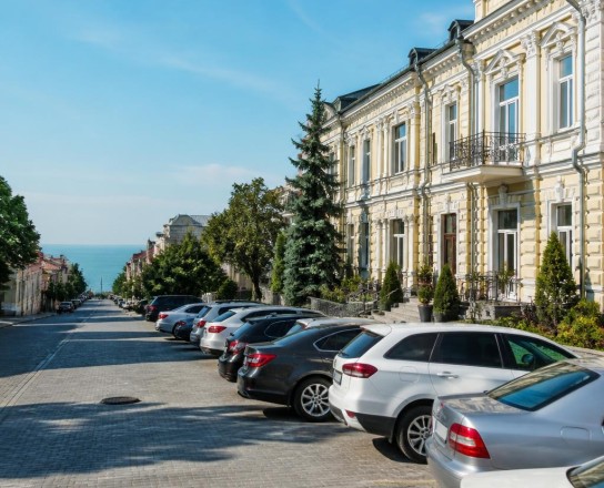 Гостиница в Таганроге с парковкой: удобство и выгодное расположение для комфортной поездки